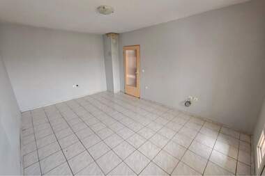 For rent - Apartment in Centralen iujen raion,  Ruse