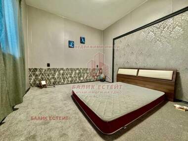 For sale - Floor of a house in Center,  Dobrich