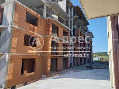 Vânzare - Apartament în Vinița,  Varna