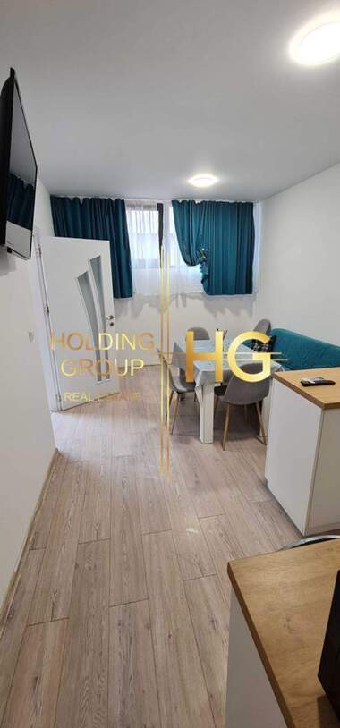 Наем - Апартамент в Общината,  Варна