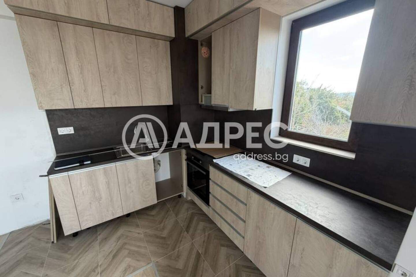 Тристаен Апартамент във Възраждане 3, Варна – снимка 3