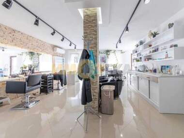 For rent - Office in Pchelina,  Varna