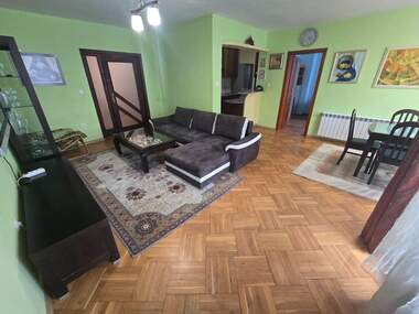 Miete - Wohnung in Wazrajdane,  Burgas