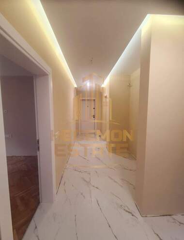 Vânzare - Apartament în Konfuto,  Varna