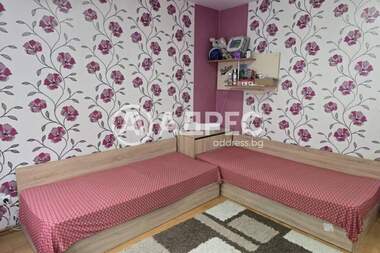 For sale - Apartment in Stoian Zaimov,  Sliven