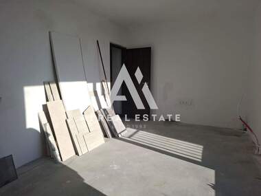 Продажба - Апартамент в Широк Център,  Плевен