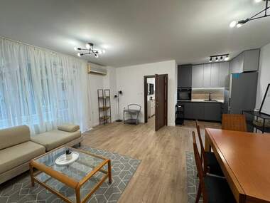 Vânzare - Apartament în Văzrajdane,  Burgas