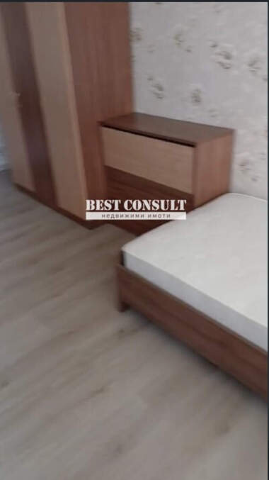 Închiriere - Apartament în Zdraveț,  Ruse