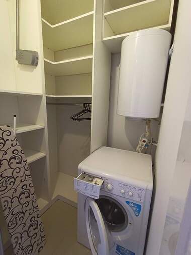 Închiriere - Apartament în Zornița,  Burgas