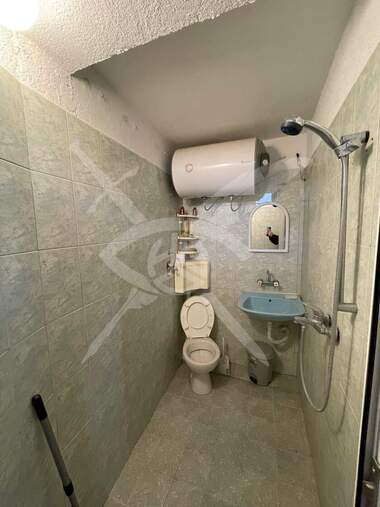 For rent - Floor of a house in Alen mak,  Varna