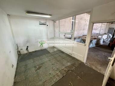 For rent - Storage/Warehouse/Repair shop/Storage Unit in Promishlena zona-Iug,  Haskovo