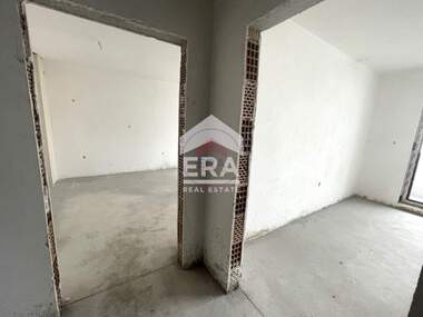 Продажба - Апартамент във Възрожденци,  Кърджали
