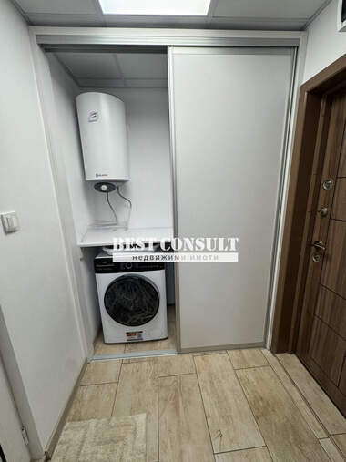 Închiriere - Apartament în Zdraveț Iztok,  Ruse