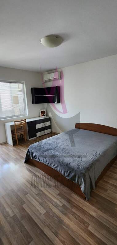 Kira - Apartman olarak Vazrajdane 4,  Varna