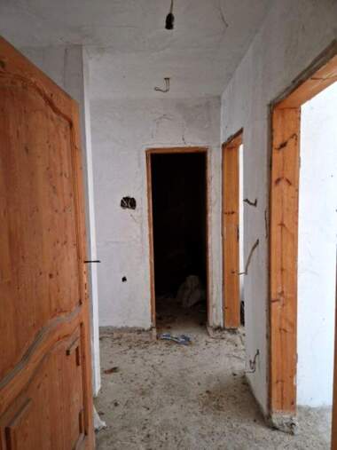 Vânzare - Apartament în Kemera - hudojnik,  Vrața