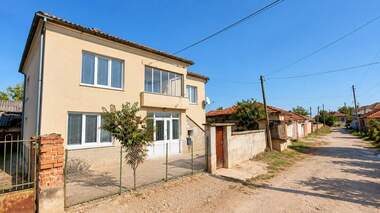 For sale - House in Lozen,  Haskovo