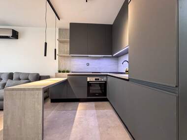 Închiriere - Apartament în Sarafovo,  Burgas