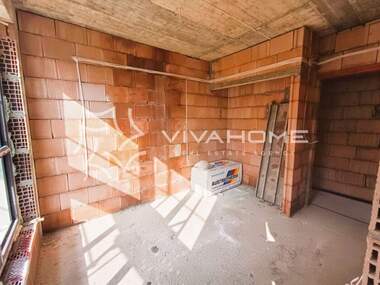 Vânzare - Apartament în Vinița,  Varna