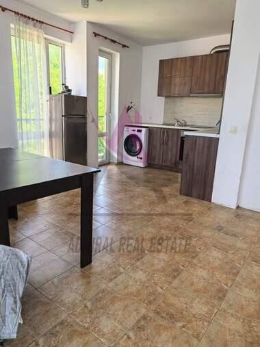 For rent - Apartment in Kolhozen pazar,  Varna