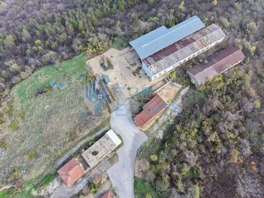 Vânzare - Spațiu industrial în Gorna Oriahovița,  Veliko Tărnovo
