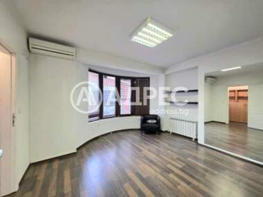 Vânzare - Apartament în Lozeneț,  Sofia