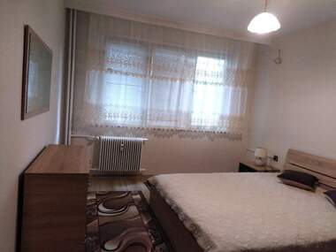 Închiriere - Apartament în Wider Center,  Pleven