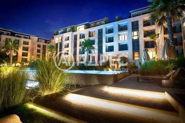 Vânzare - Apartament în Sfinții Constantin și Elena,  Varna
