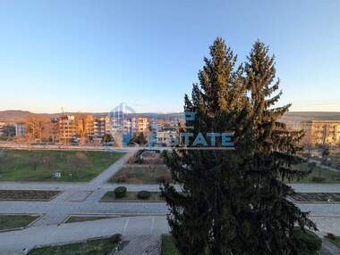 Vânzare - Apartament în Strajița,  Veliko Tărnovo