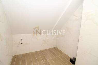 Продажба - Апартамент в Каменица 1,  Пловдив