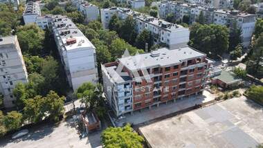 Продажба - Апартамент в Сторгозия,  Плевен