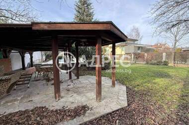 Închiriere - Casă în V.Z. Amerikanski kolej,  Sofia