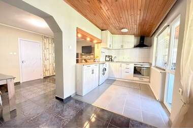 For rent - Apartment in Liatno kino Trakia,  Varna