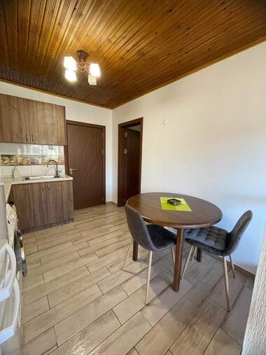 Închiriere - Apartament în Uceiliștini,  Haskovo