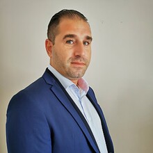 Александър Иванов - Управител