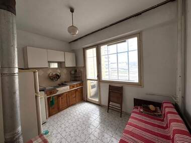 For sale - Apartment in Peti polk,  Shumen