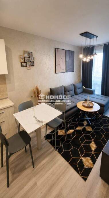 Продажба - Апартамент в Тракия,  Пловдив