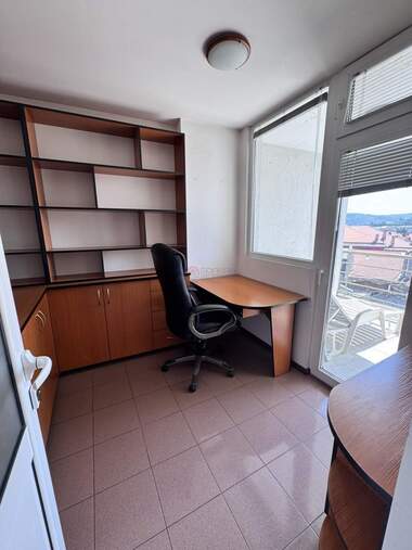Miete - Büro in Zentar,  Weliko Tarnowo