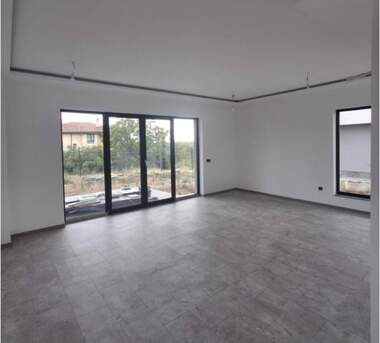 For sale - House in Borovec - Iug,  Varna