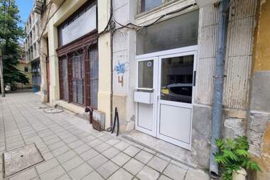 Продажба - Апартамент в Център,  Русе