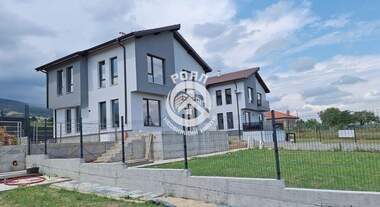 For sale - House in Brestnik,  Plovdiv
