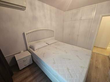 Miete - Wohnung in Mladejki halm,  Plowdiw