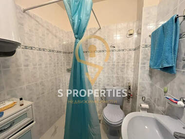 Închiriere - Apartament în Okrăjna bolnița - Generali,  Varna