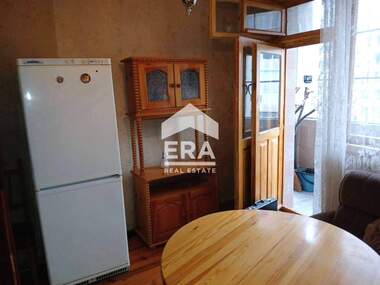 Verkauf - Wohnung in Zentar,  Iambol