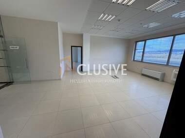 Miete - Büro in Promischlena zona - Zapad,  Warna