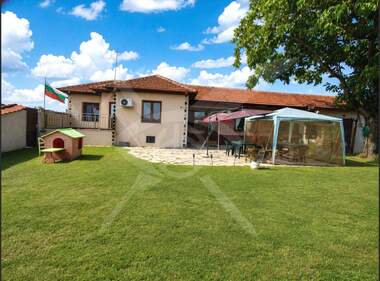 For sale - House in Streltsi,  Plovdiv