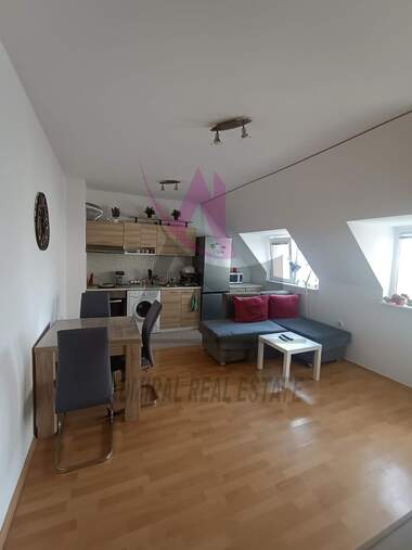 Închiriere - Apartament în Troșevo,  Varna