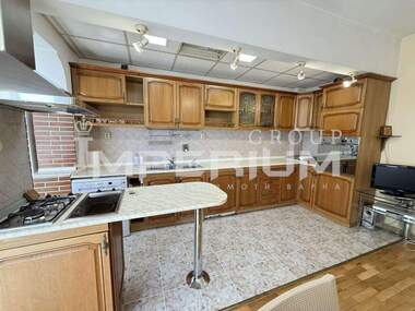 Închiriere - Apartament în Sportna zala,  Varna