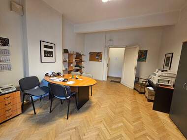 Verkauf - Wohnung in Center,  Sovia