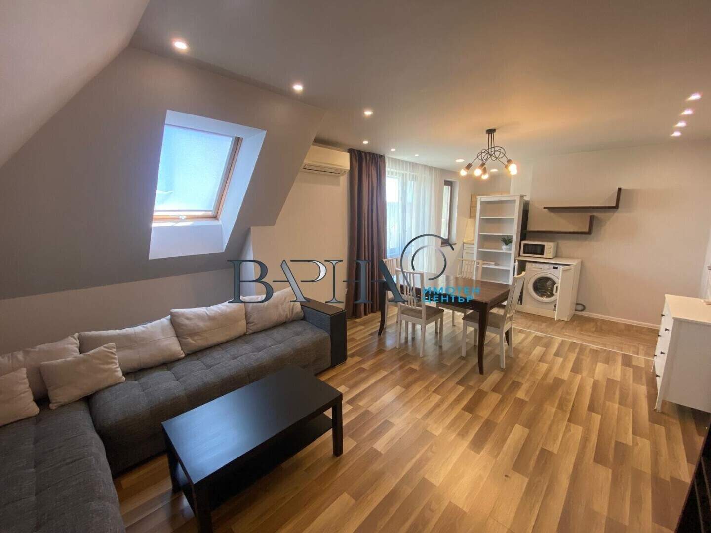 Тристаен Апартамент в ХЕИ, Варна – снимка 2