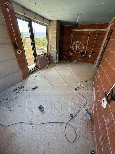 For sale - Apartment in Iujen,  Plovdiv